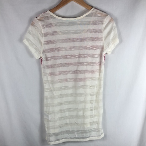 NWOT Maurices Top with Red & Gold Design - Picture 6 of 8